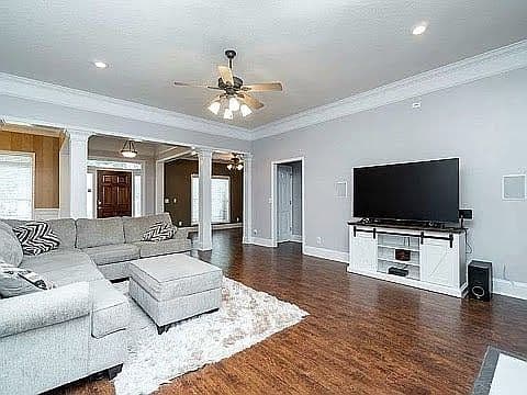 Listing photo 5