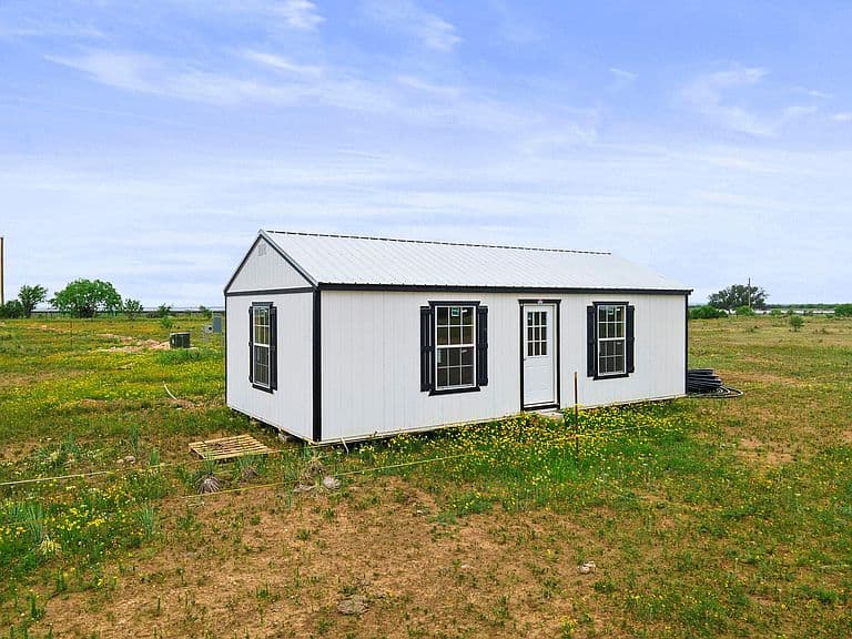 Listing photo 5