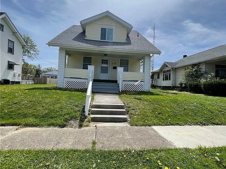 Listing photo 2