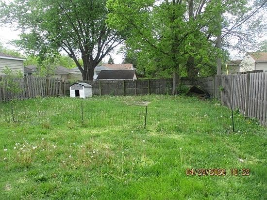 Listing photo 5
