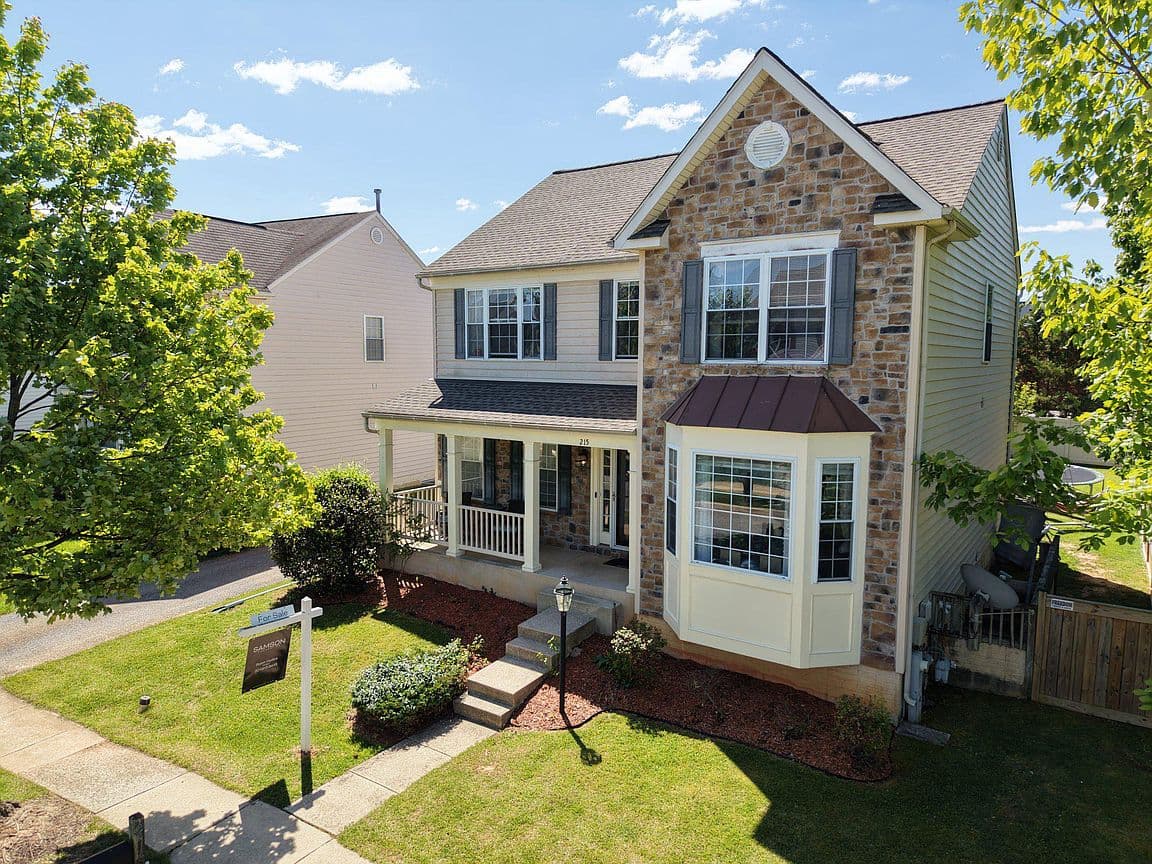 Primary listing photo
