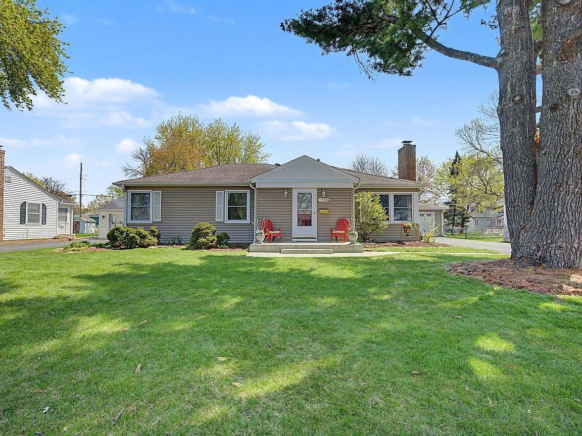 Primary listing photo