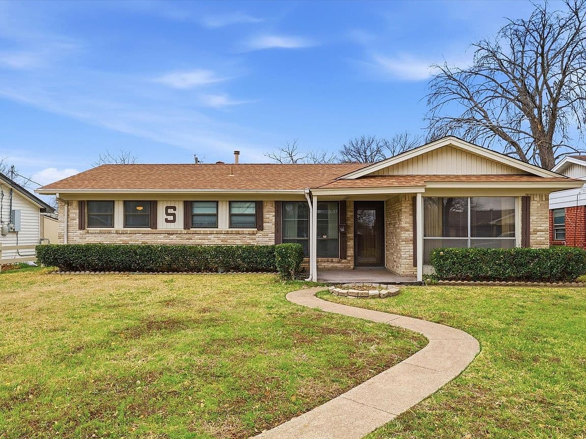 Primary listing photo