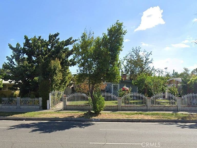 Listing photo