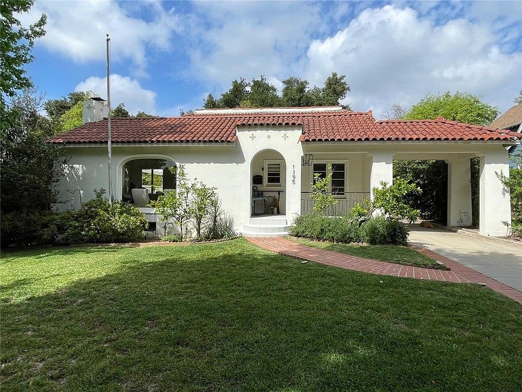 Primary listing photo
