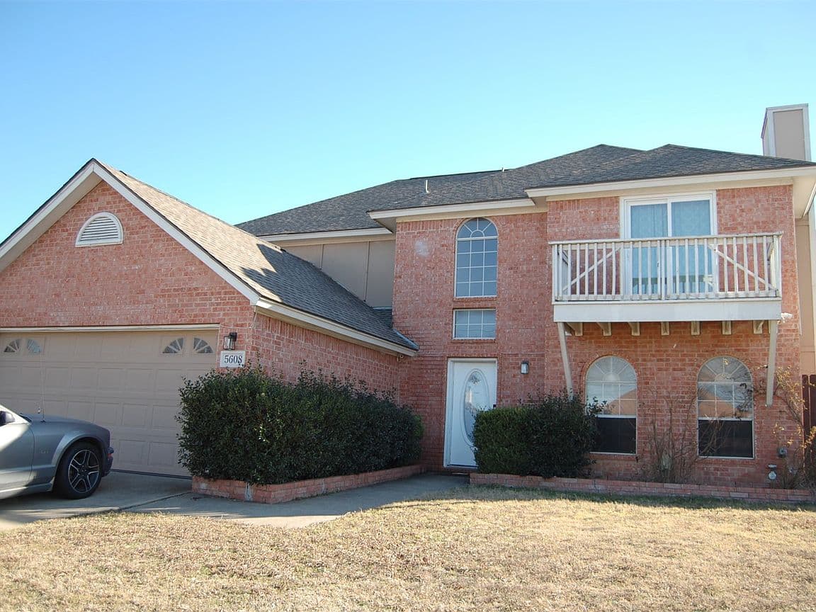 Primary listing photo