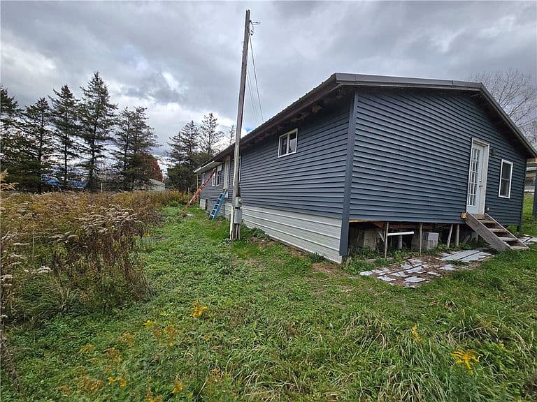 Listing photo 5