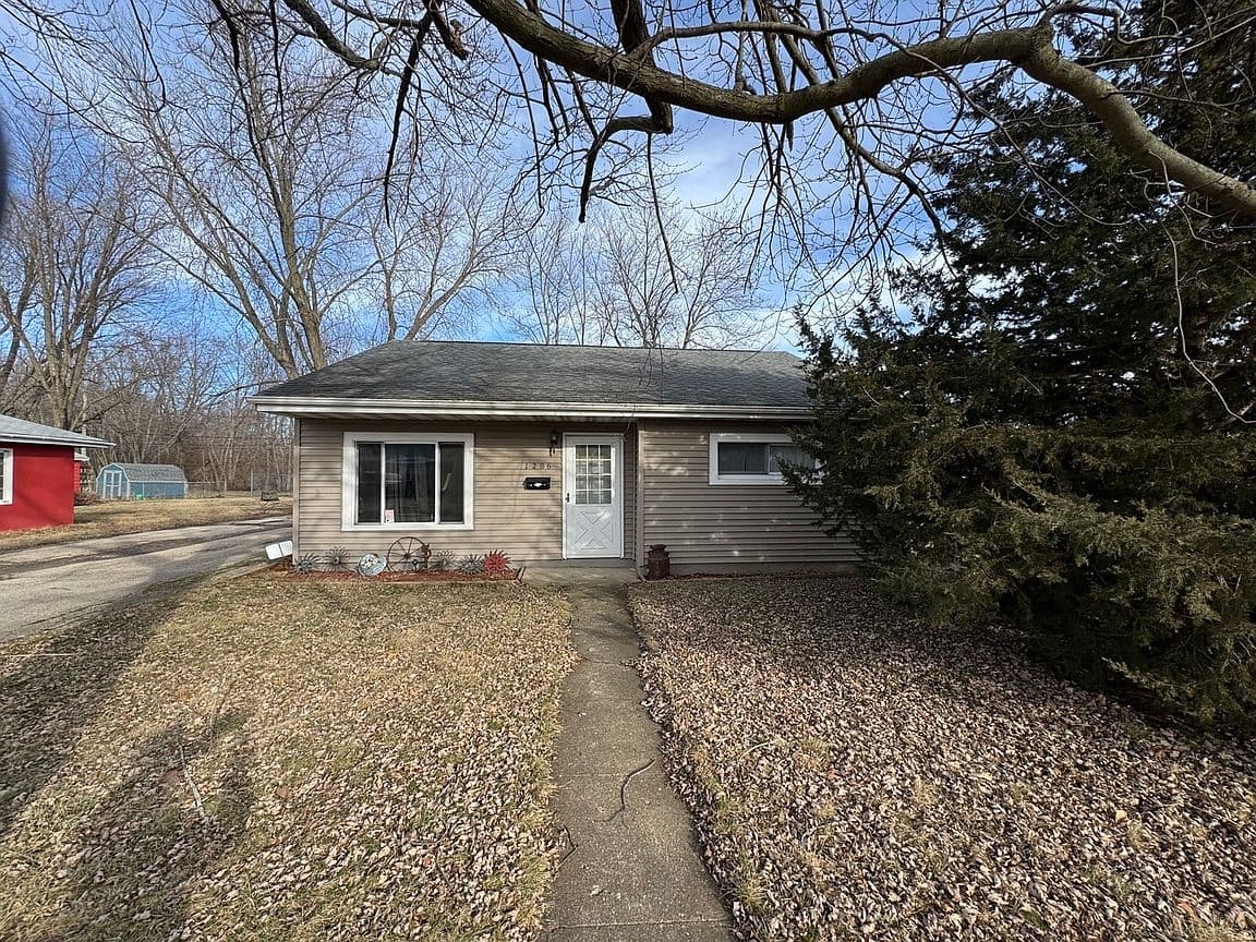 Primary listing photo