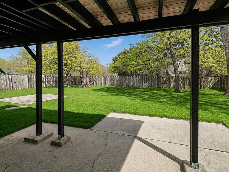 Listing photo 4