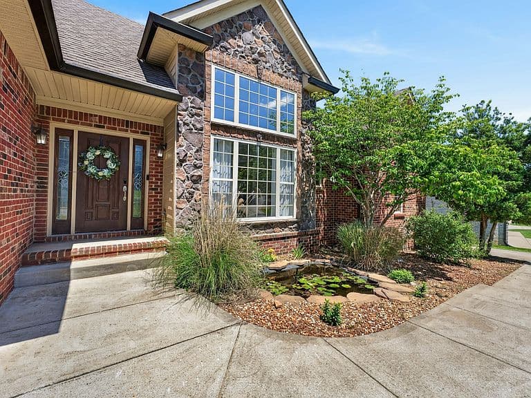 Listing photo 4