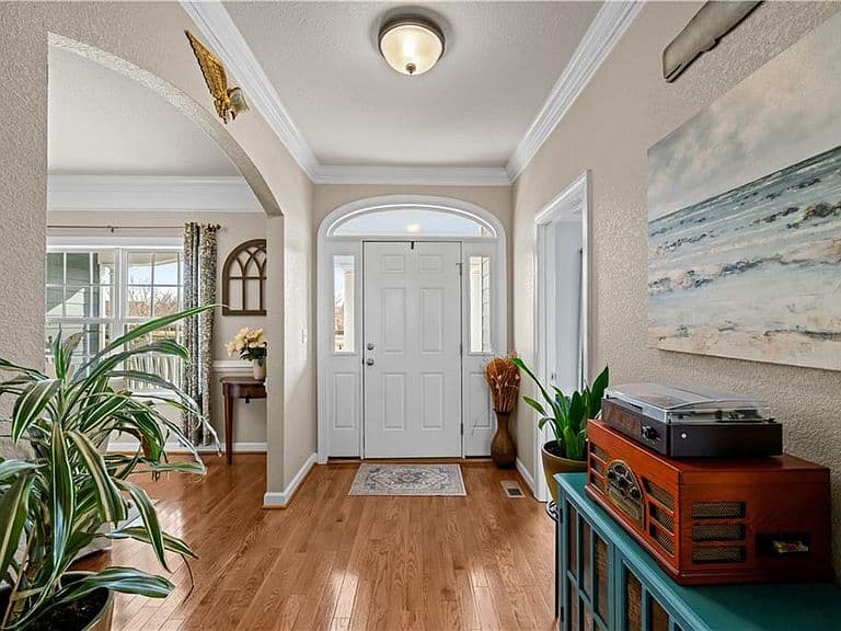 Listing photo 4