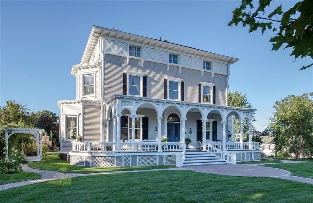 Primary listing photo