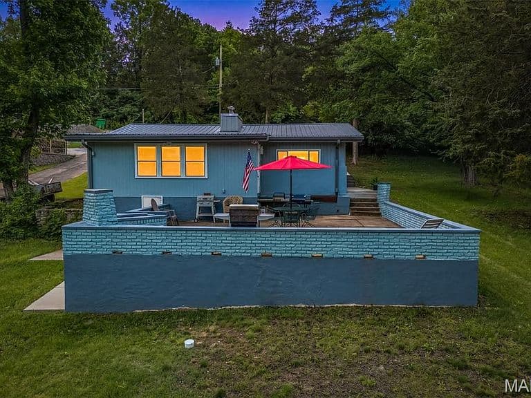 Listing photo 4