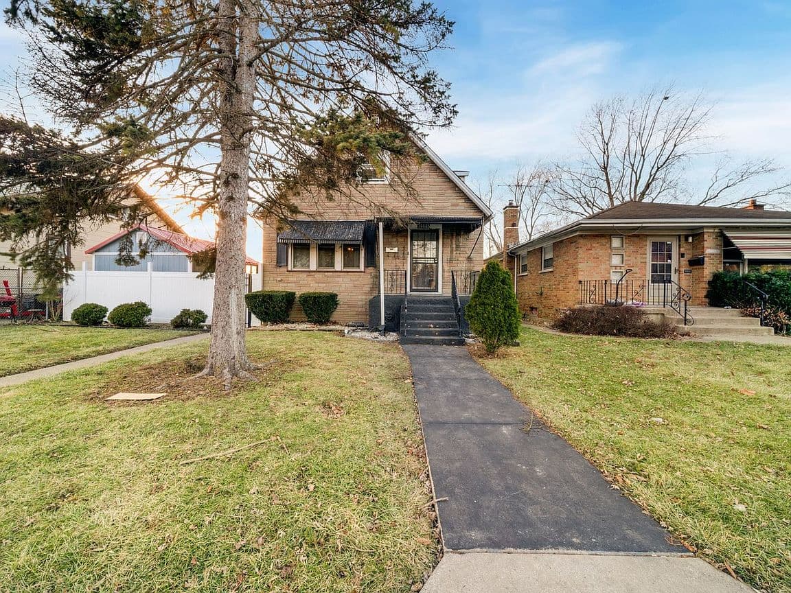 Primary listing photo
