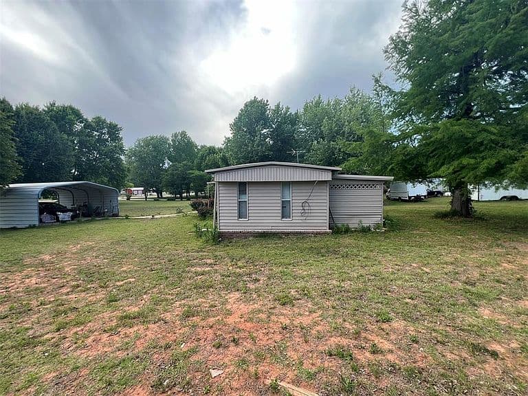 Listing photo 4