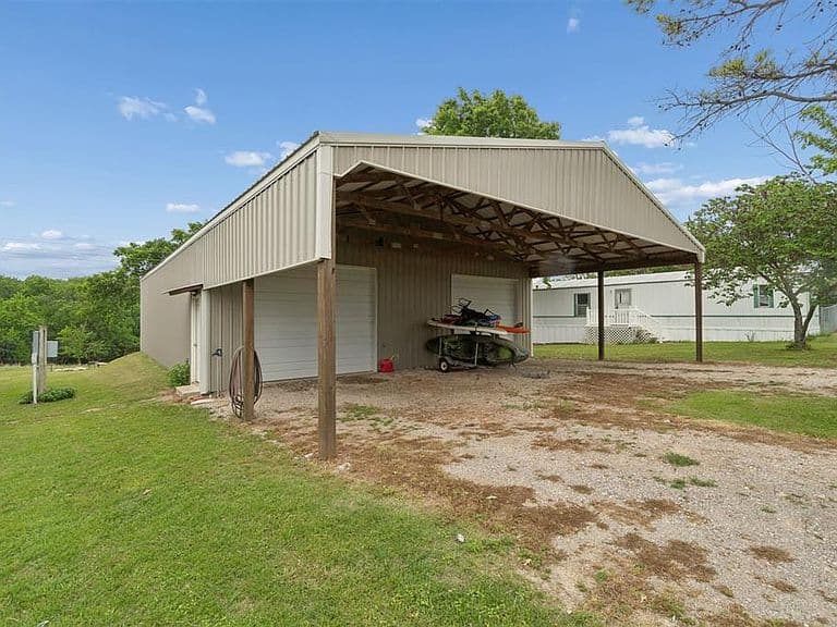Listing photo 5