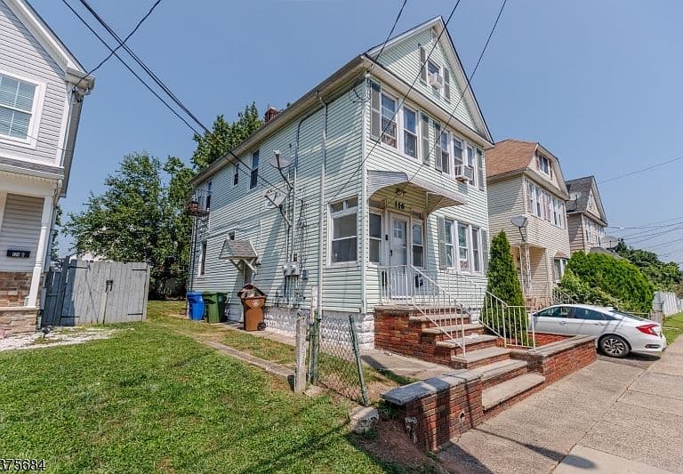 Listing photo 4