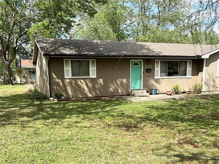 Listing photo 2