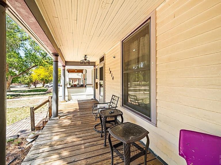 Listing photo 3