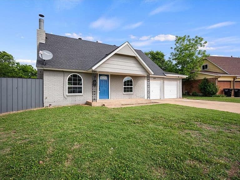 Listing photo 5