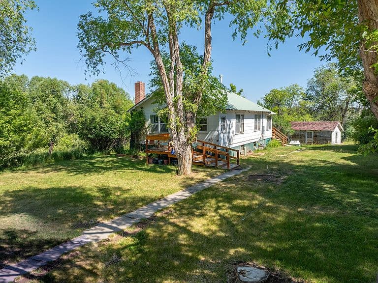 Listing photo 4