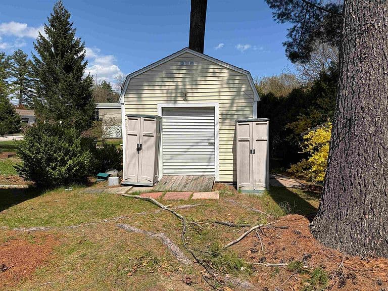 Listing photo 5
