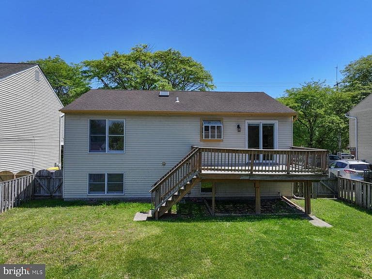 Listing photo 5