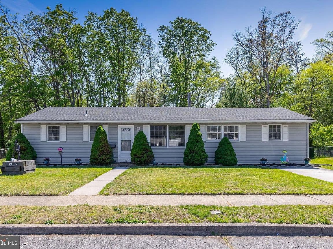 Primary listing photo