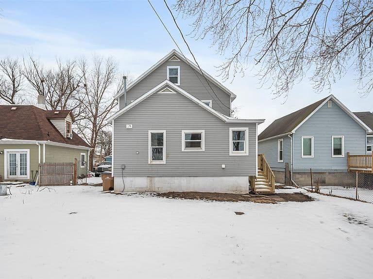 Listing photo 4