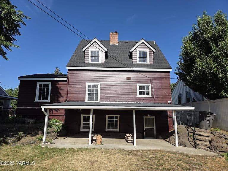 Listing photo 2