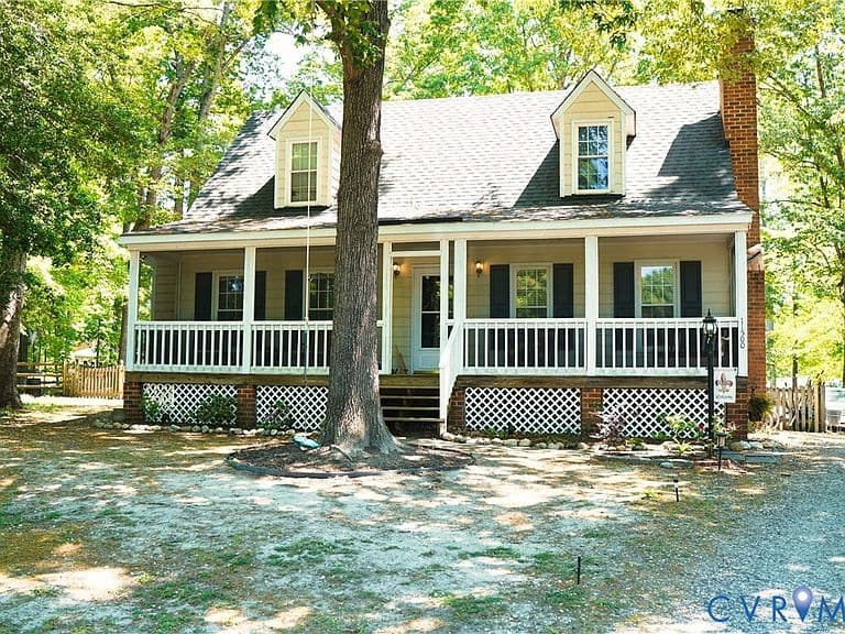 Listing photo 2