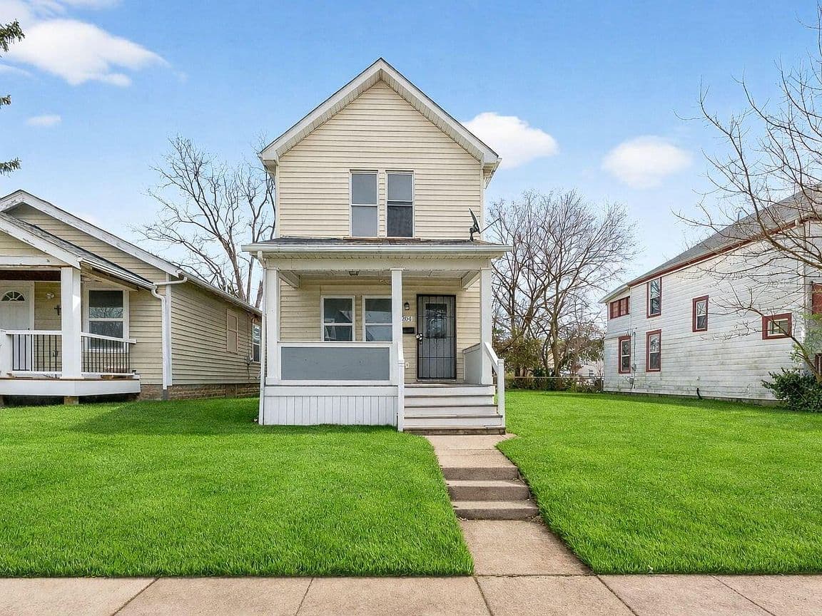 Primary listing photo