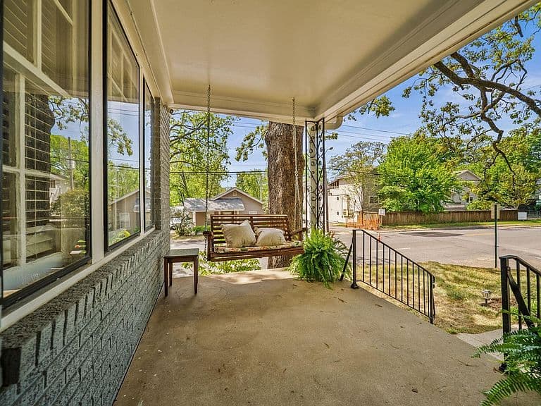 Listing photo 4