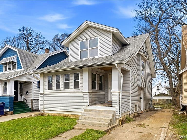 Listing photo 3