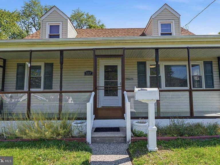 Listing photo 4