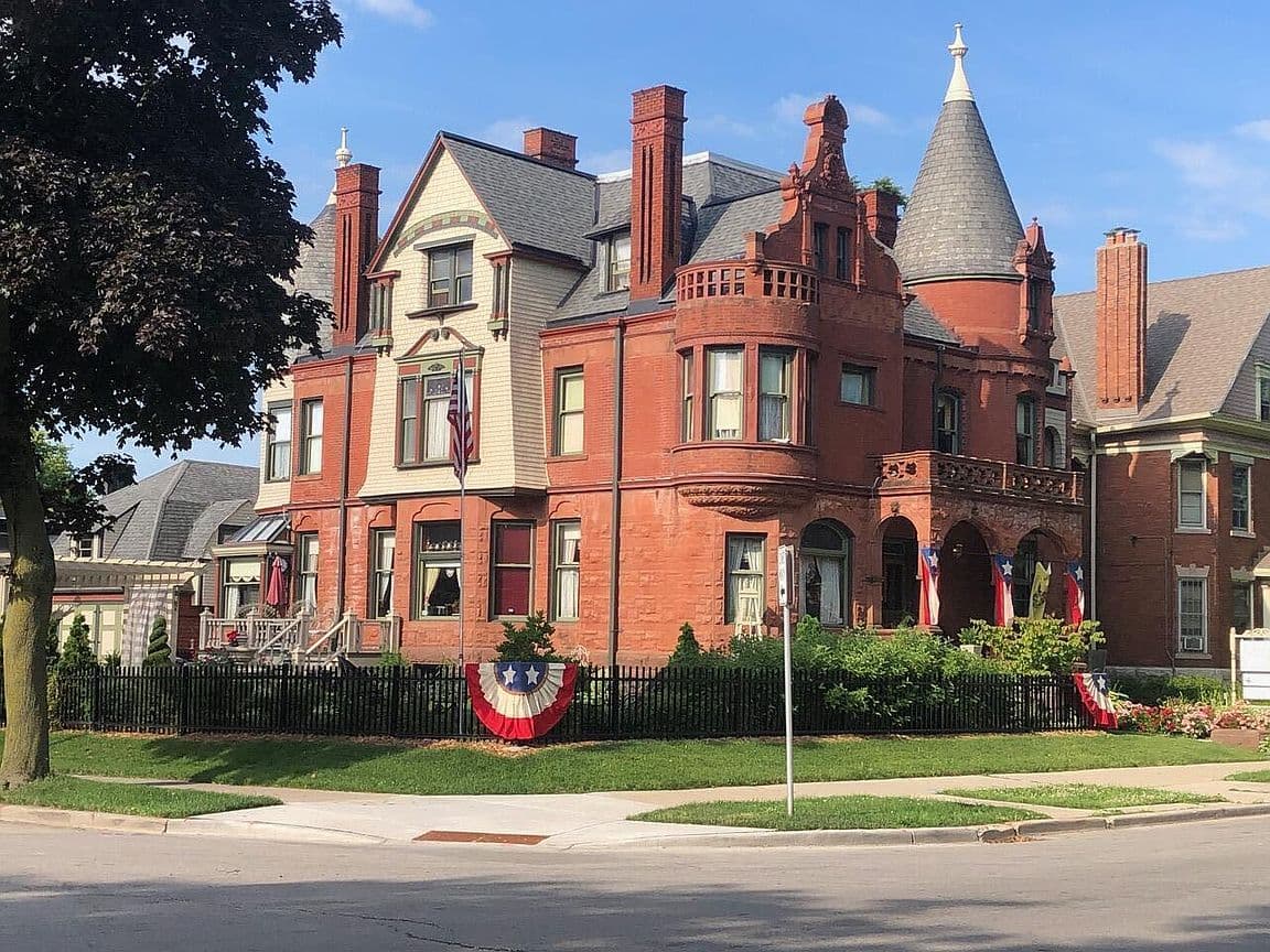 Primary listing photo