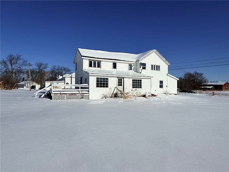 Listing photo 5