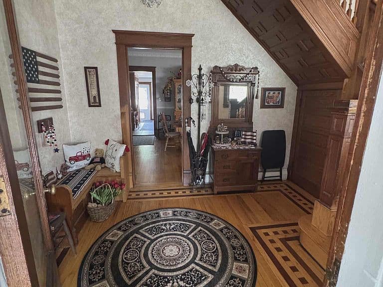 Listing photo 4