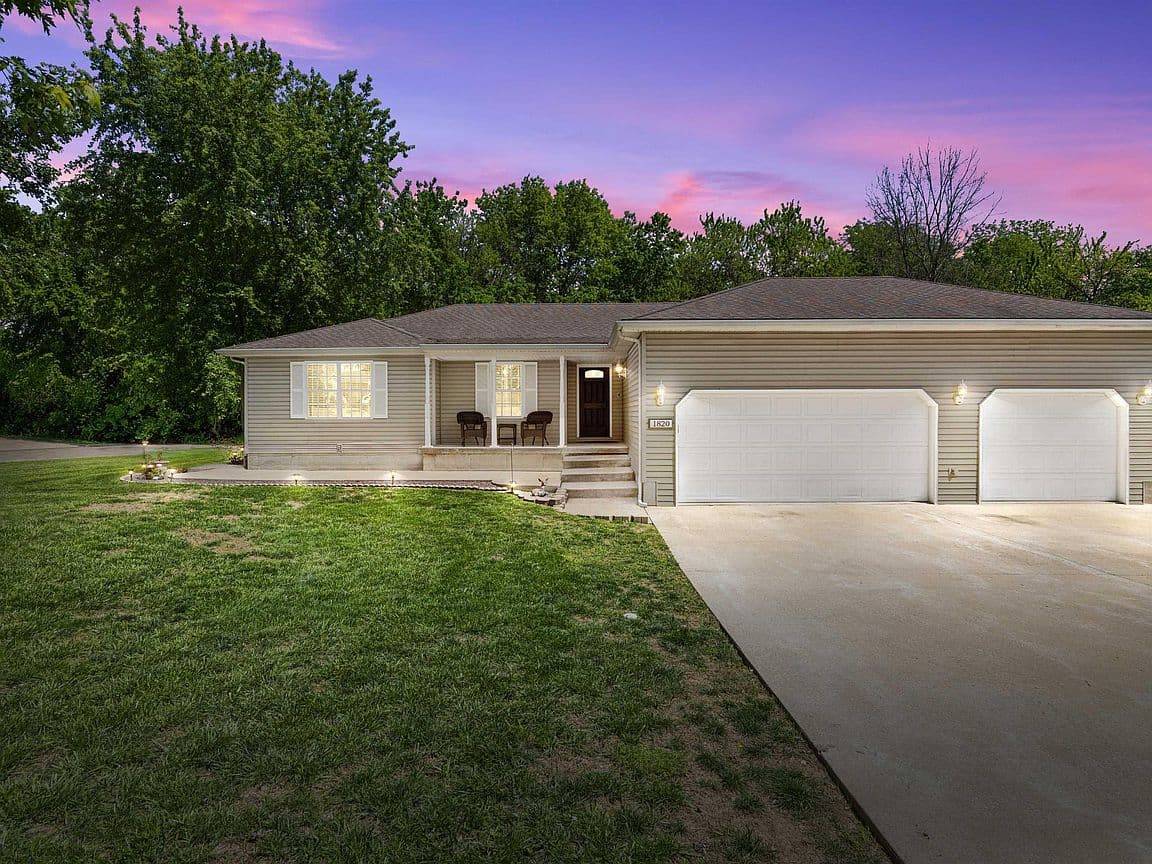 Primary listing photo