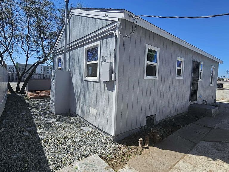 Listing photo 5