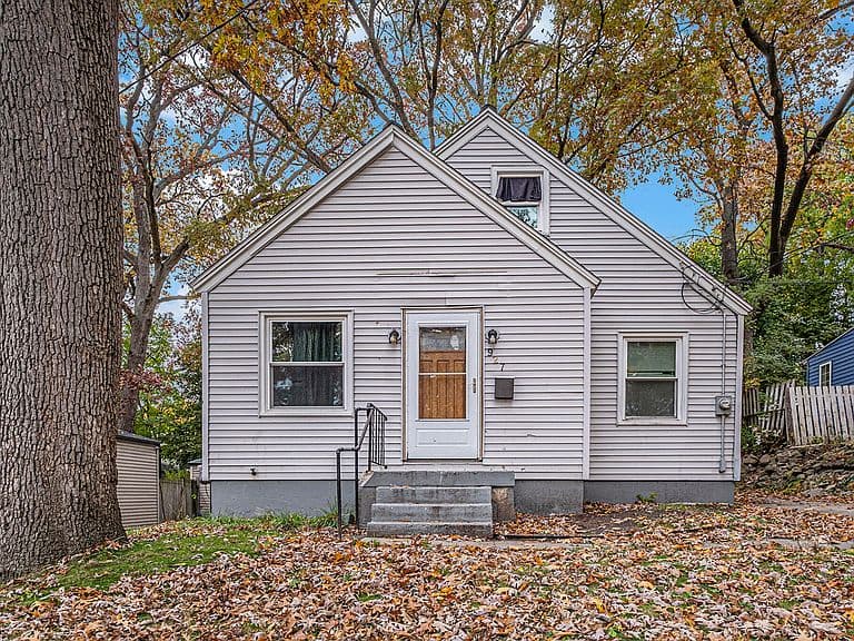 Listing photo 2