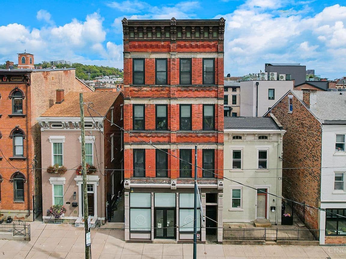 Primary listing photo