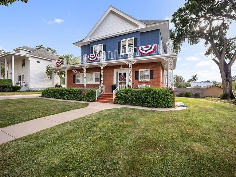 Listing photo 4