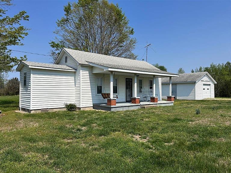 Listing photo 3