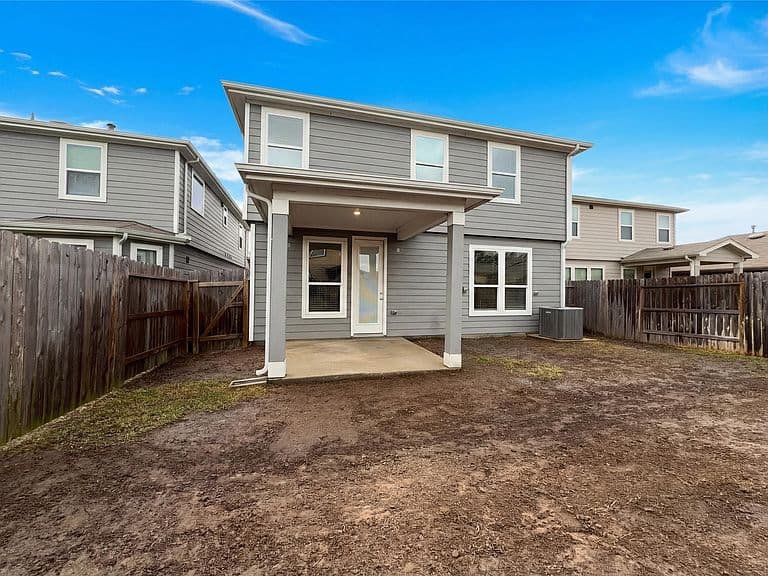 Listing photo 5