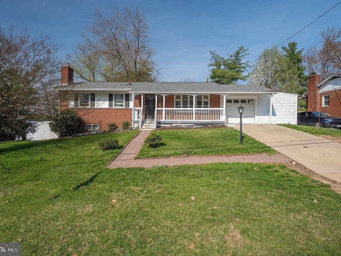 Primary listing photo
