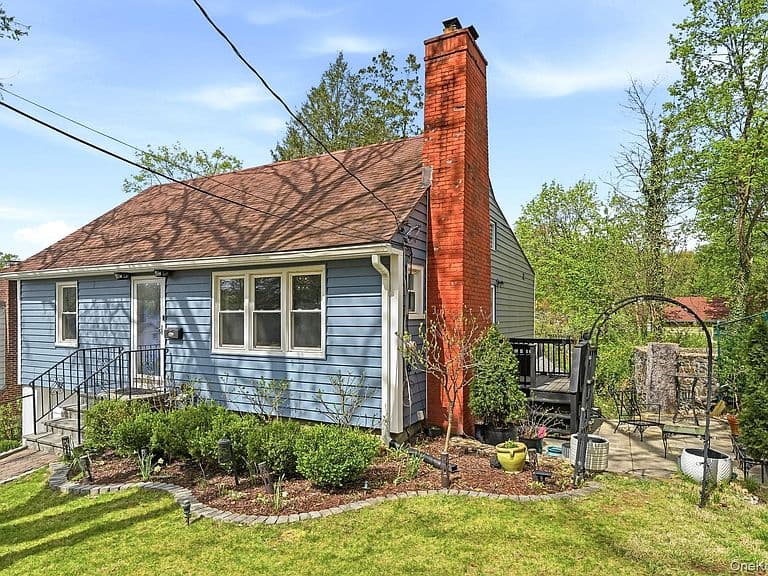 Listing photo 3