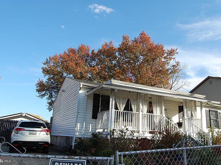 Listing photo 5