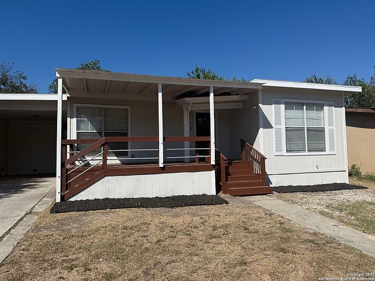 Listing photo 4