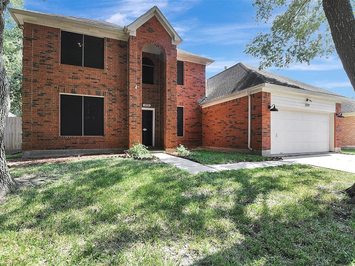 Primary listing photo
